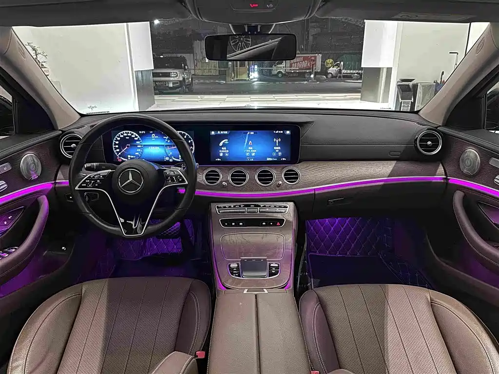 Mercedes-Benz E-Class — миниатюра 20