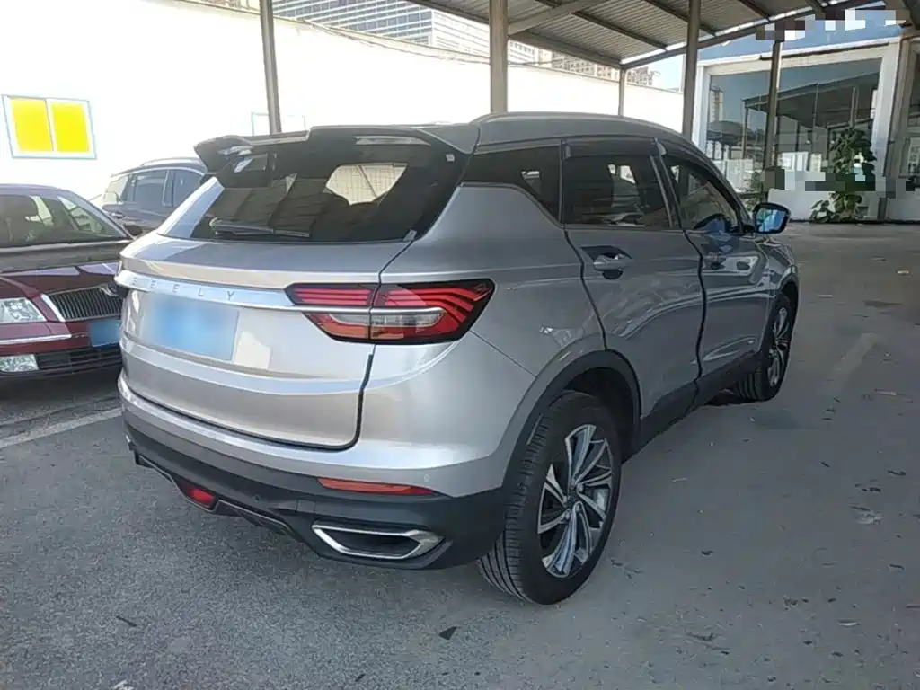 Geely Binyue — миниатюра 7