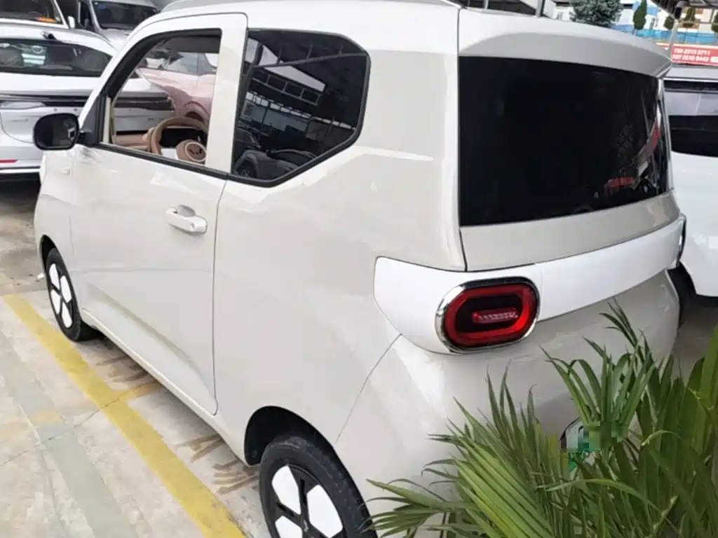 Wuling MINIEV — миниатюра 5