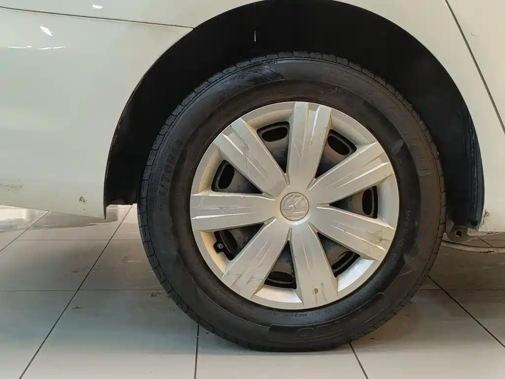 Volkswagen Jetta — миниатюра 27