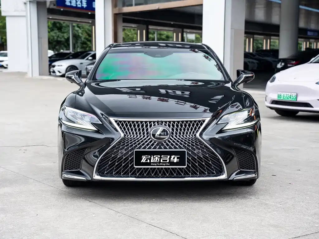 LEXUS LS