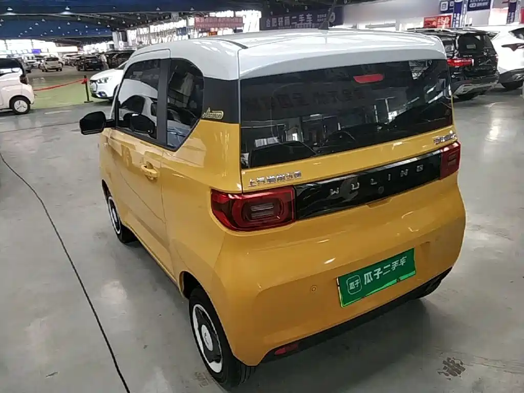 Wuling MINIEV — миниатюра 5