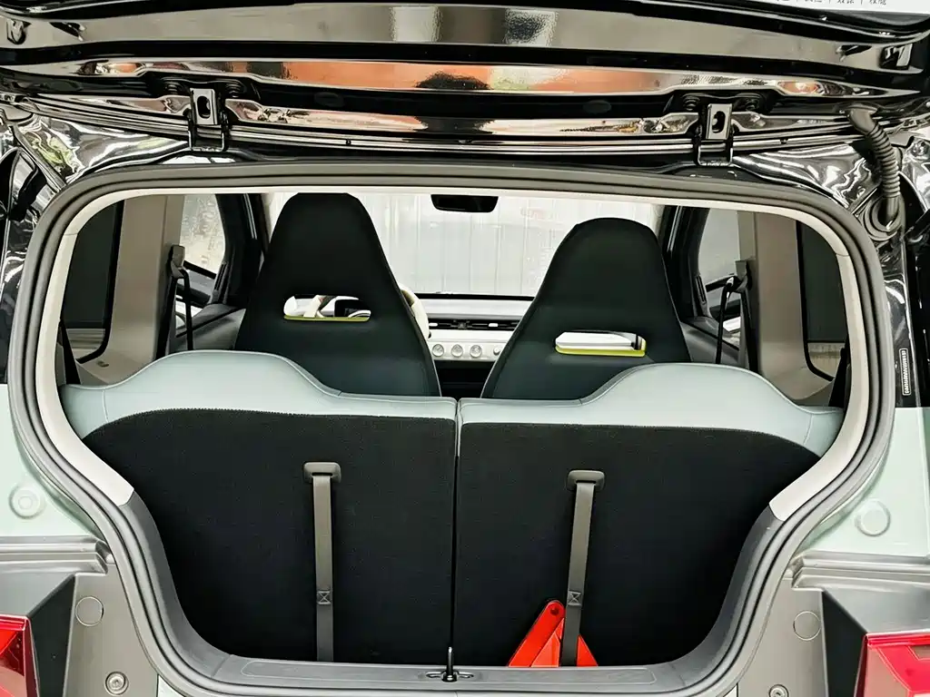 Wuling MINIEV — миниатюра 7