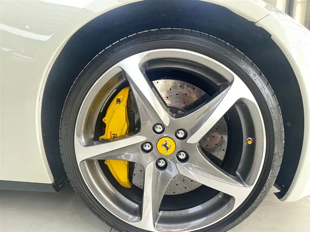 Ferrari FF 2012 6.3L V12