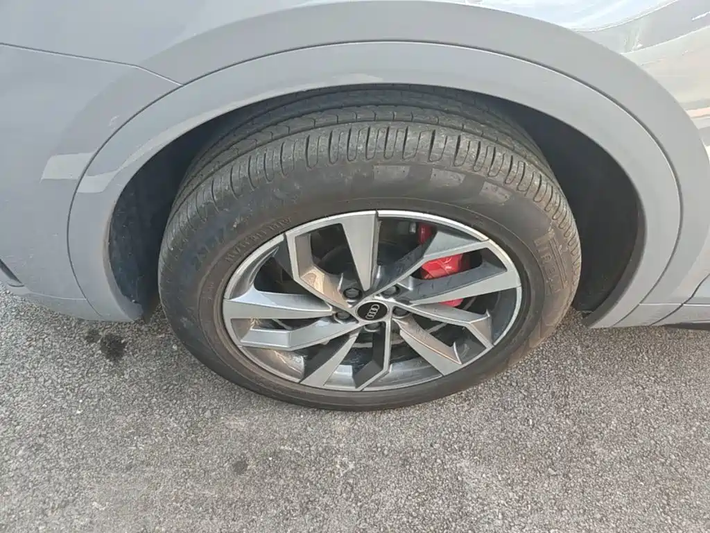 Audi Q5L — миниатюра 23