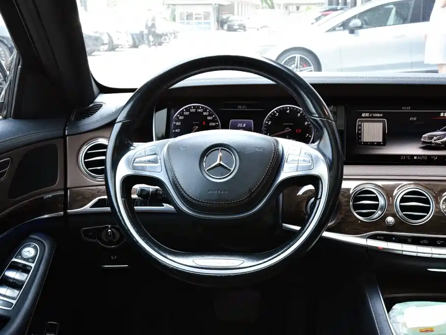 Mercedes-Benz S-Class — миниатюра 18
