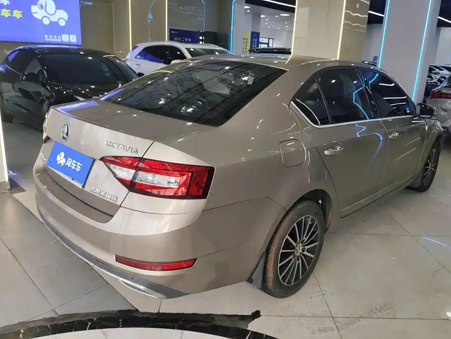 Skoda Octavia — миниатюра 3