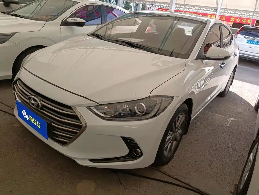 Hyundai Elantra