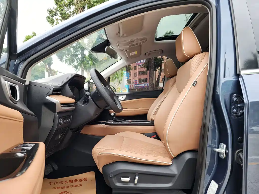 Wuling Jiachen — миниатюра 9