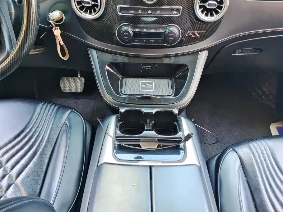 Mercedes-Benz Vito — миниатюра 16