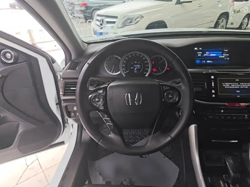 Honda Accord — миниатюра 7