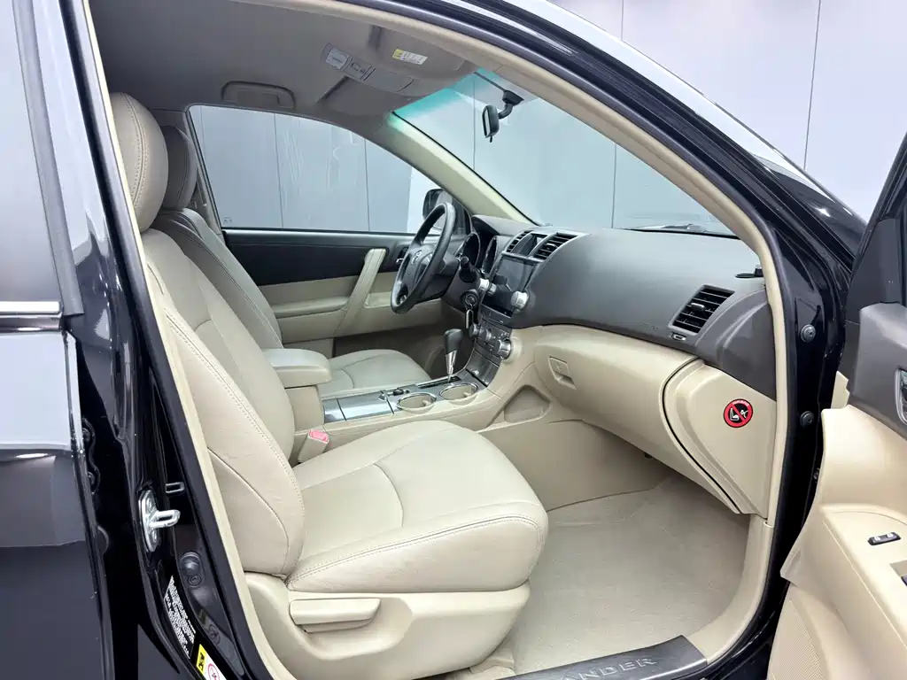 Toyota Highlander — миниатюра 21