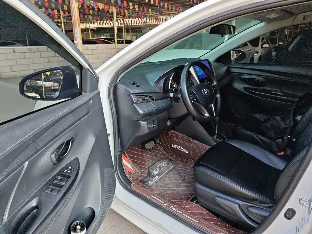 Toyota Yaris L — миниатюра 16