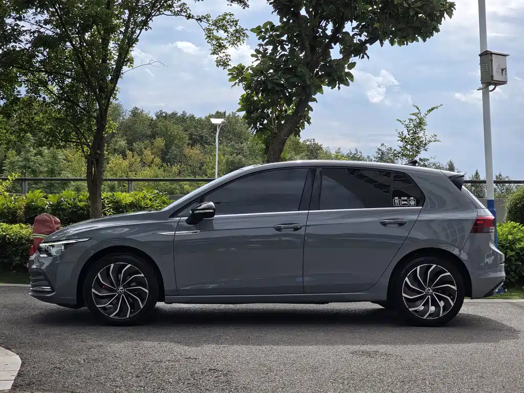 Volkswagen Golf — миниатюра 4