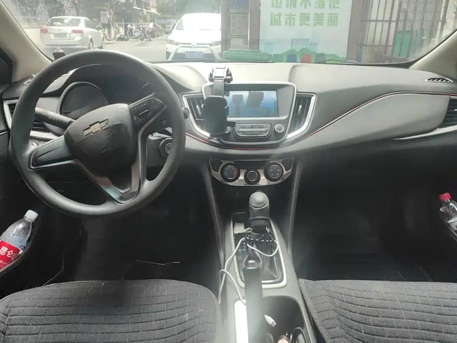 Chevrolet Cavalier — миниатюра 12
