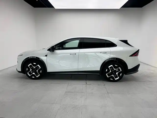 XPeng G7 — миниатюра 3