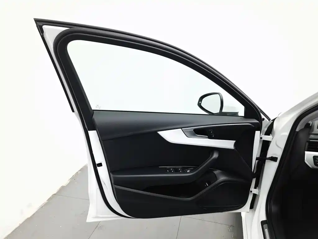 Audi A4L — миниатюра 8