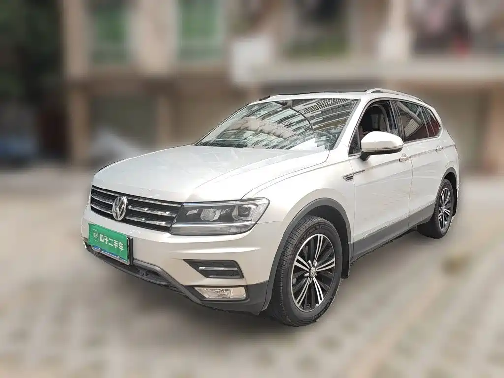 Volkswagen Tiguan L