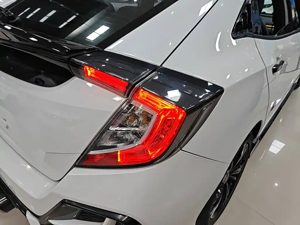 Honda Civic — миниатюра 8