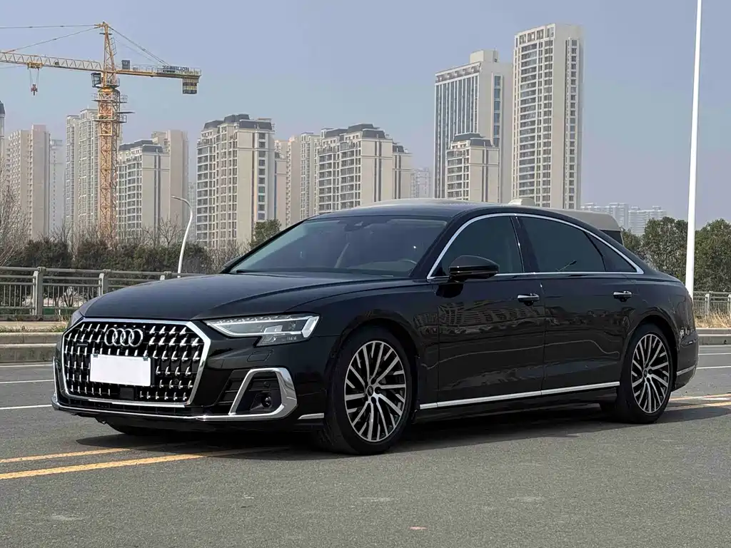 Audi A8 2024