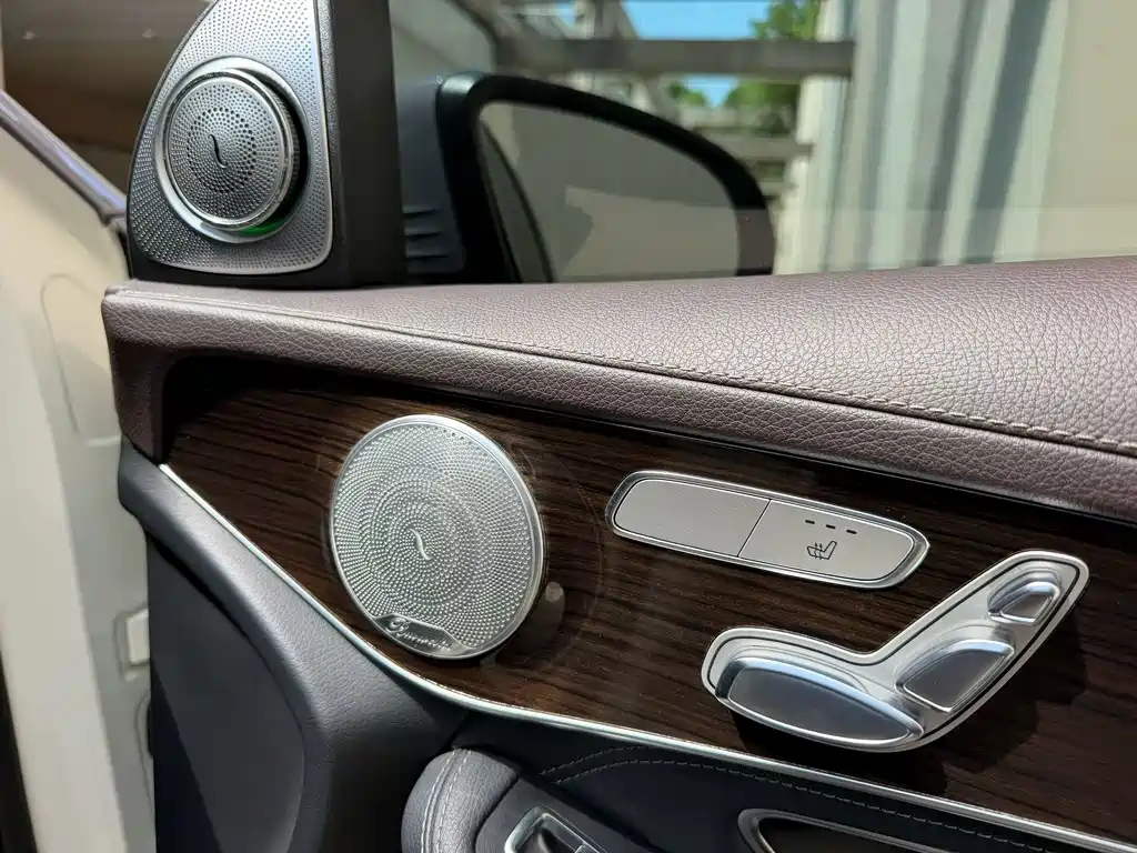Mercedes-Benz GLC — миниатюра 6