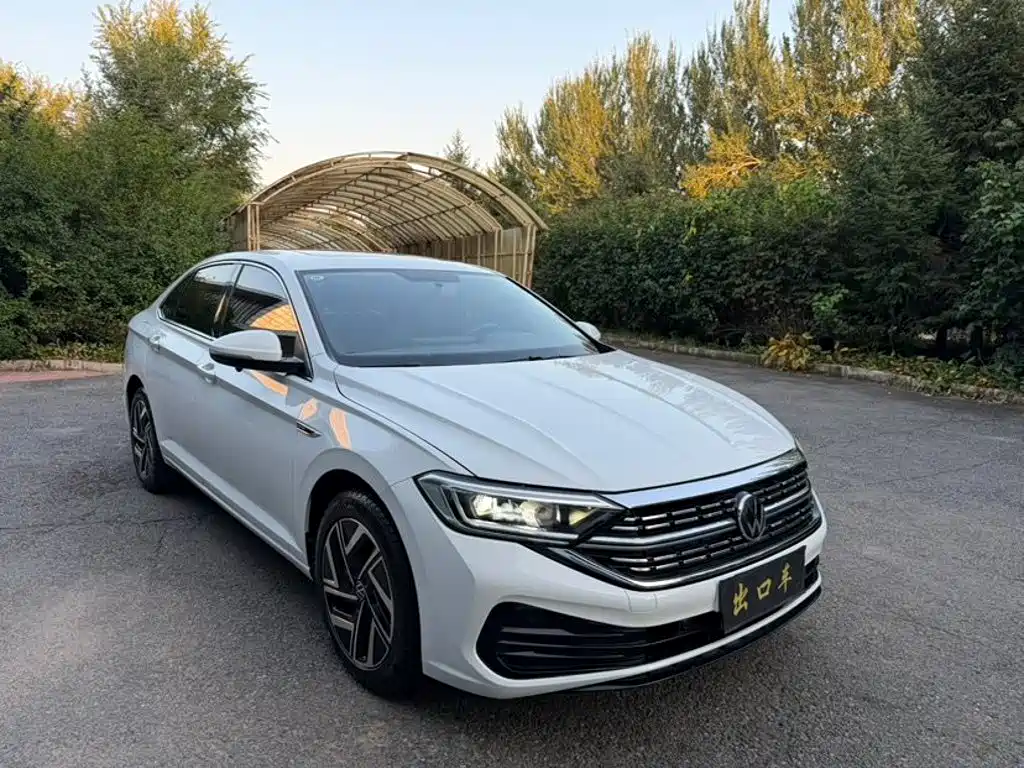 Volkswagen Sagitar — миниатюра 3