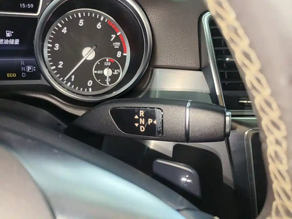 Mercedes-Benz M-Class — миниатюра 14