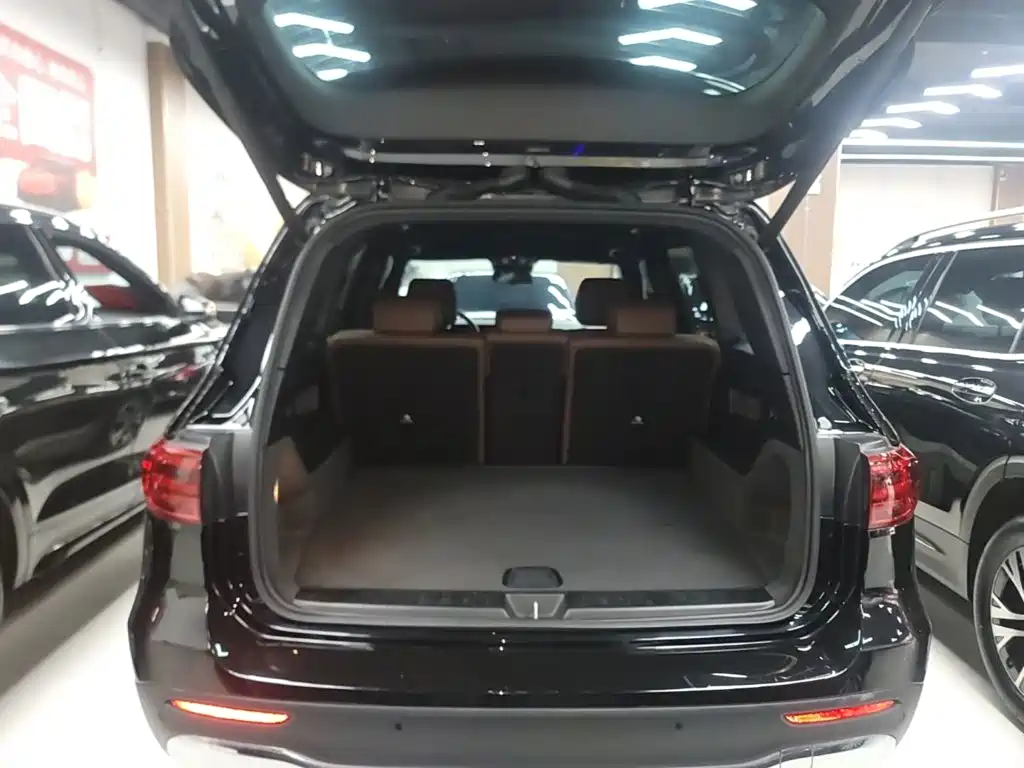 Mercedes-Benz GLB — миниатюра 19