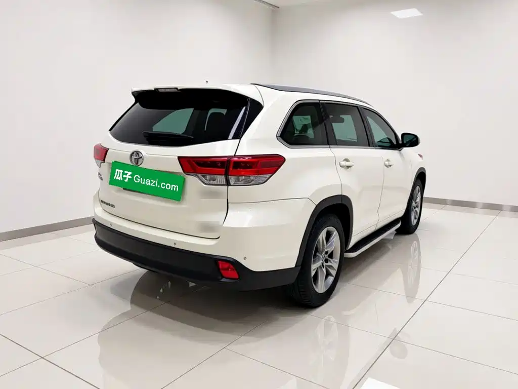 Toyota Highlander — миниатюра 6