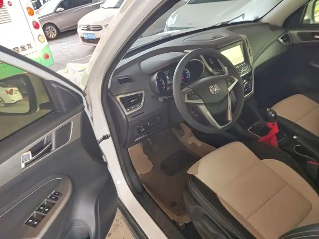 Changan CS35 — миниатюра 16