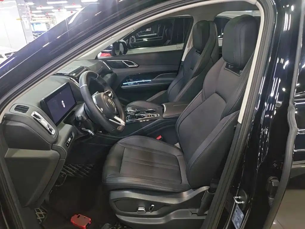 Hongqi Hongqi HS3 PHEV — миниатюра 15