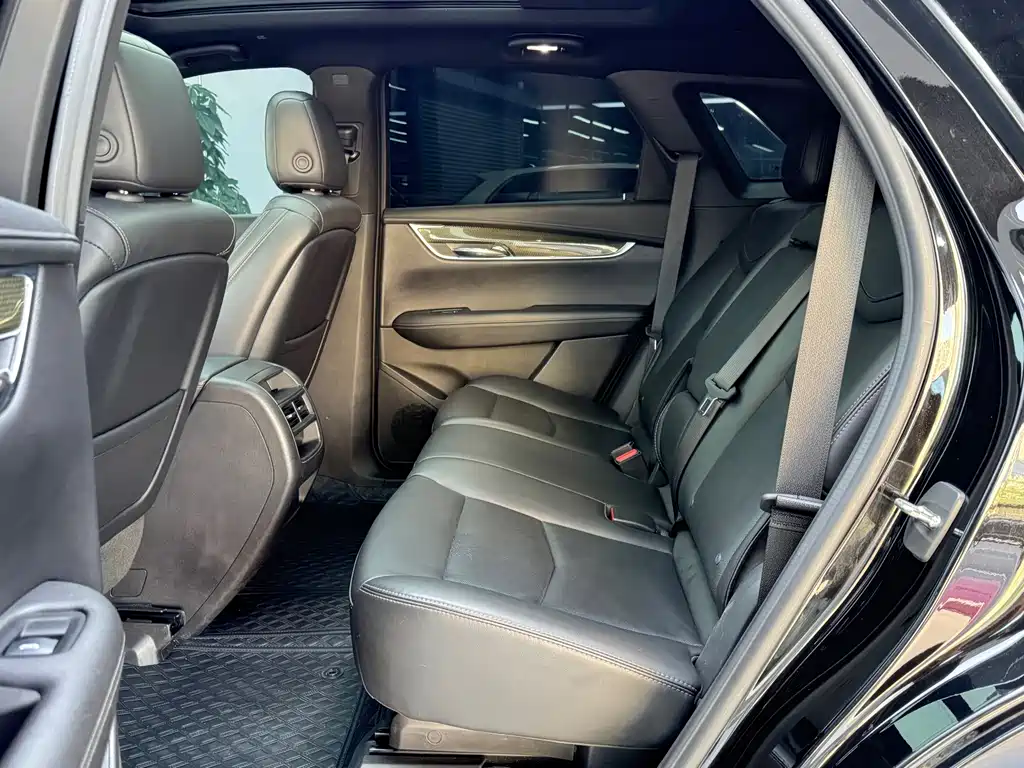 Cadillac XT5 — миниатюра 6