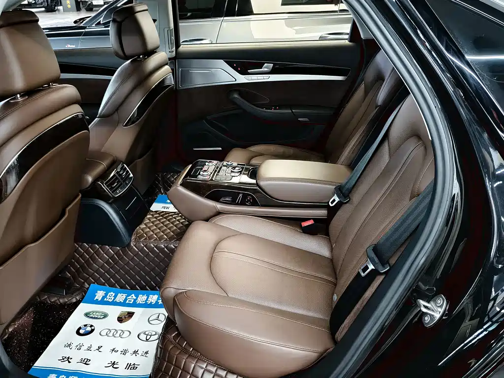 Audi A8 — миниатюра 11