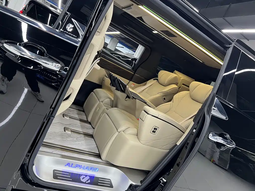 Toyota Alphard Hybrid 2.5L Premium Enjoy Edition, фото 11