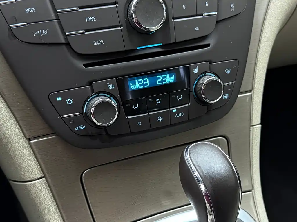 Buick Regal 2012 2.0L Luxury