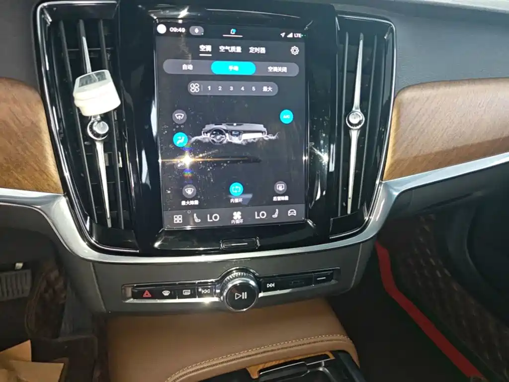 Volvo S90 — миниатюра 13