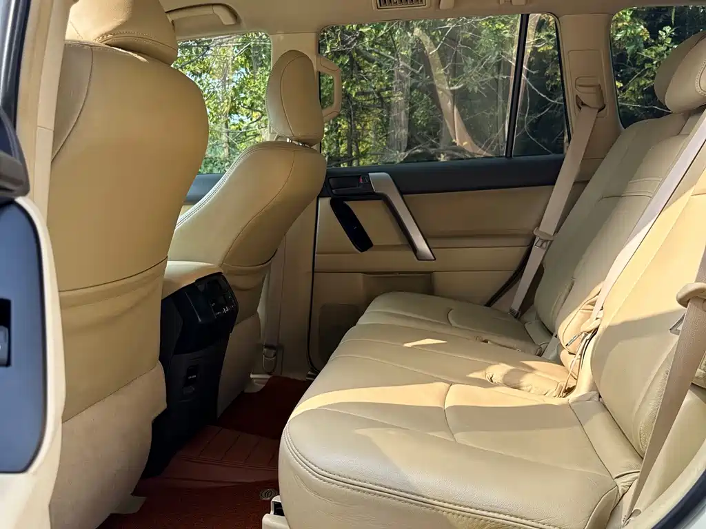 Toyota Prado (Import) — миниатюра 5
