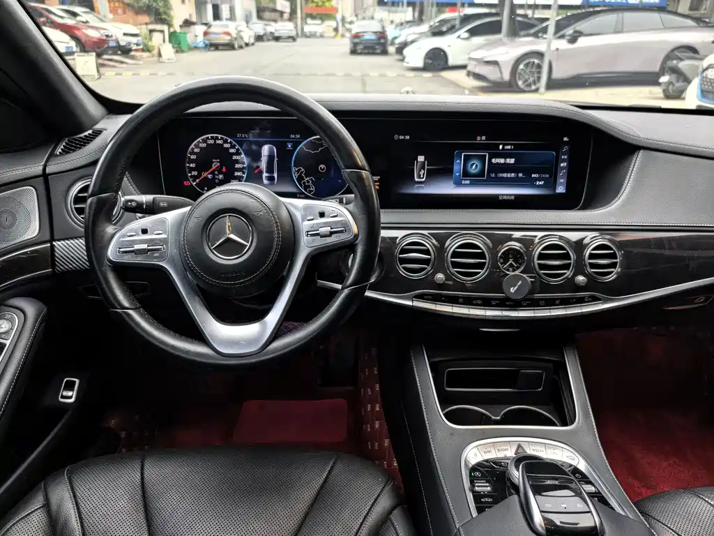Mercedes-Benz S-Class — миниатюра 12