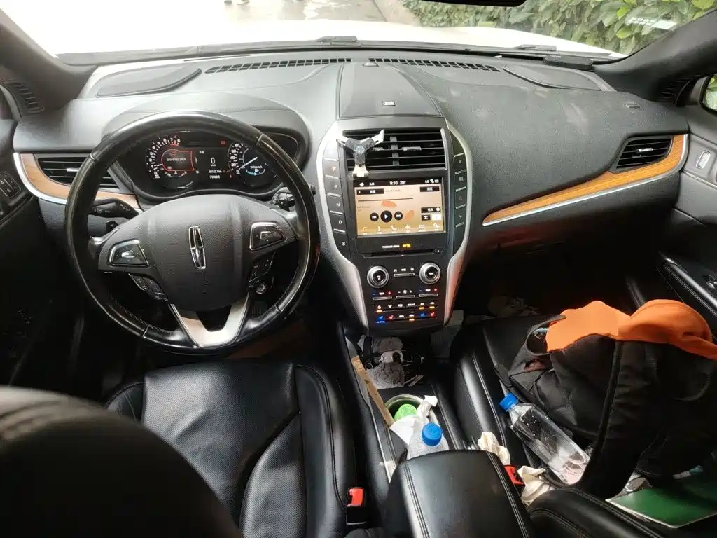 Lincoln MKC — миниатюра 5