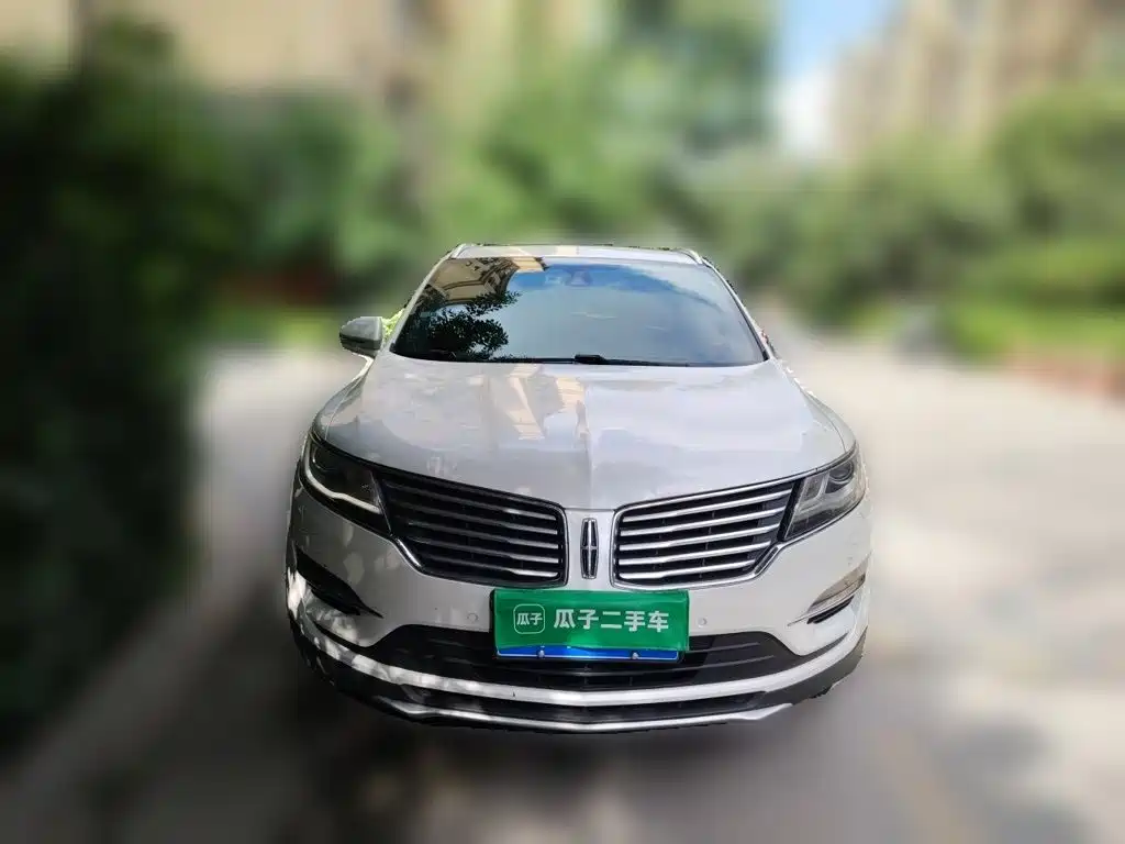 Lincoln MKC — миниатюра 2
