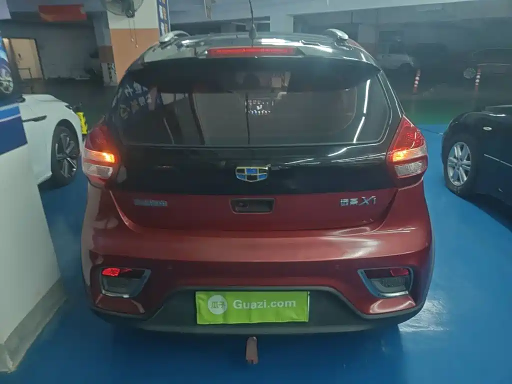 Geely Vision X1 — миниатюра 6