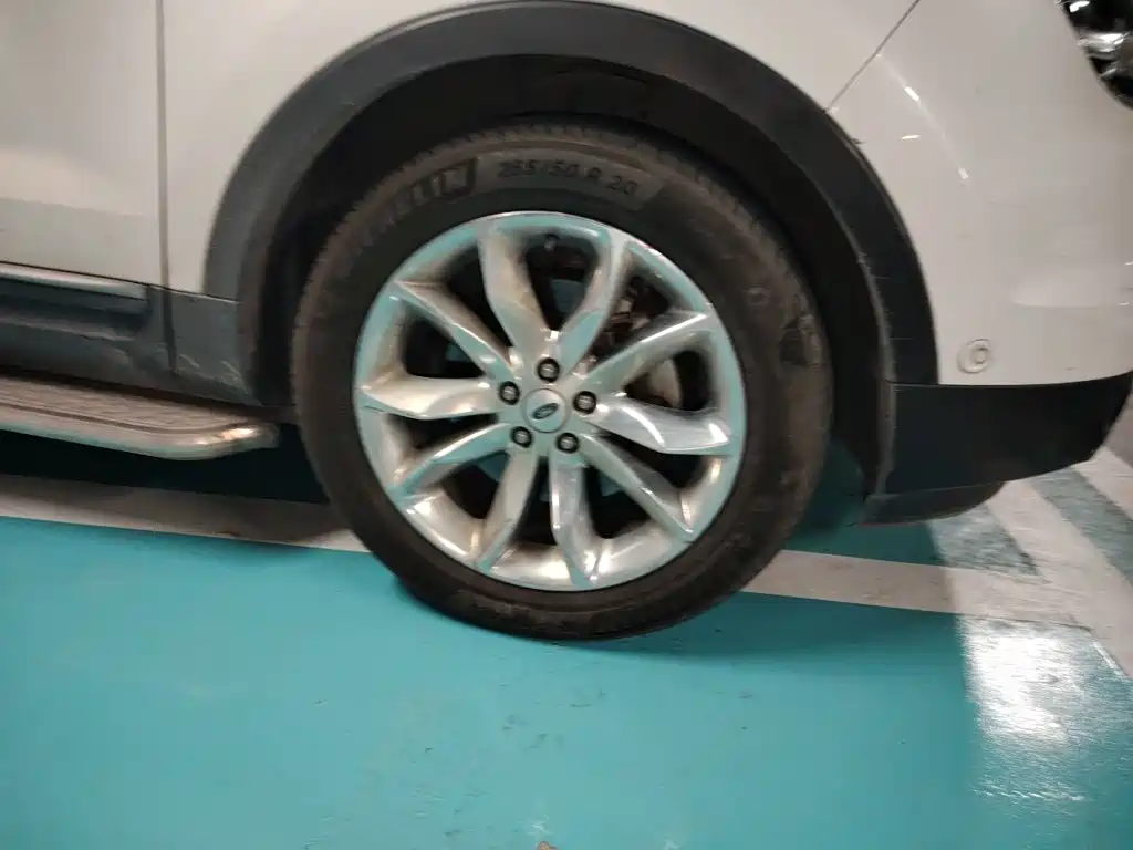 Ford Explorer (Import) — миниатюра 26