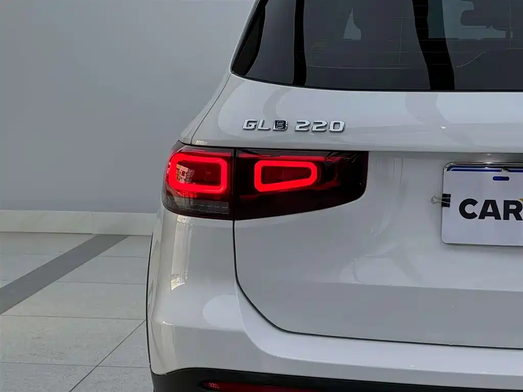 Mercedes-Benz GLB 2023 GLB 220 Fashion