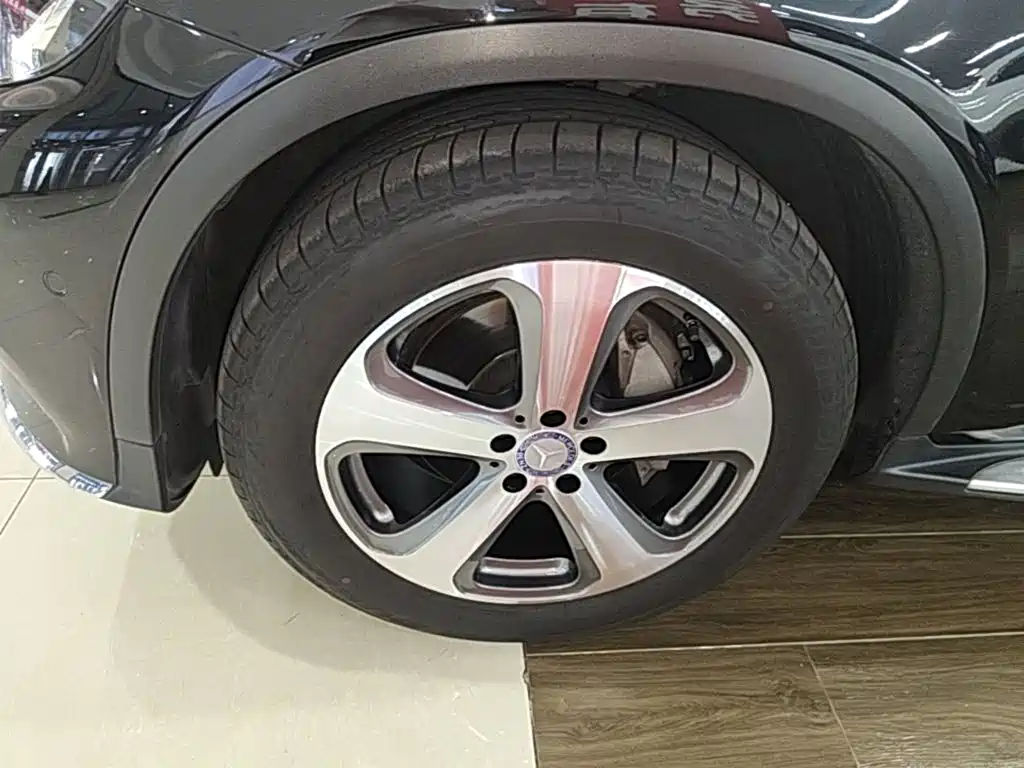 Mercedes-Benz GLC — миниатюра 23