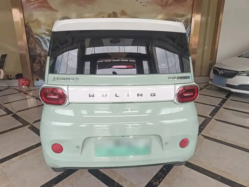 Wuling MINIEV — миниатюра 6