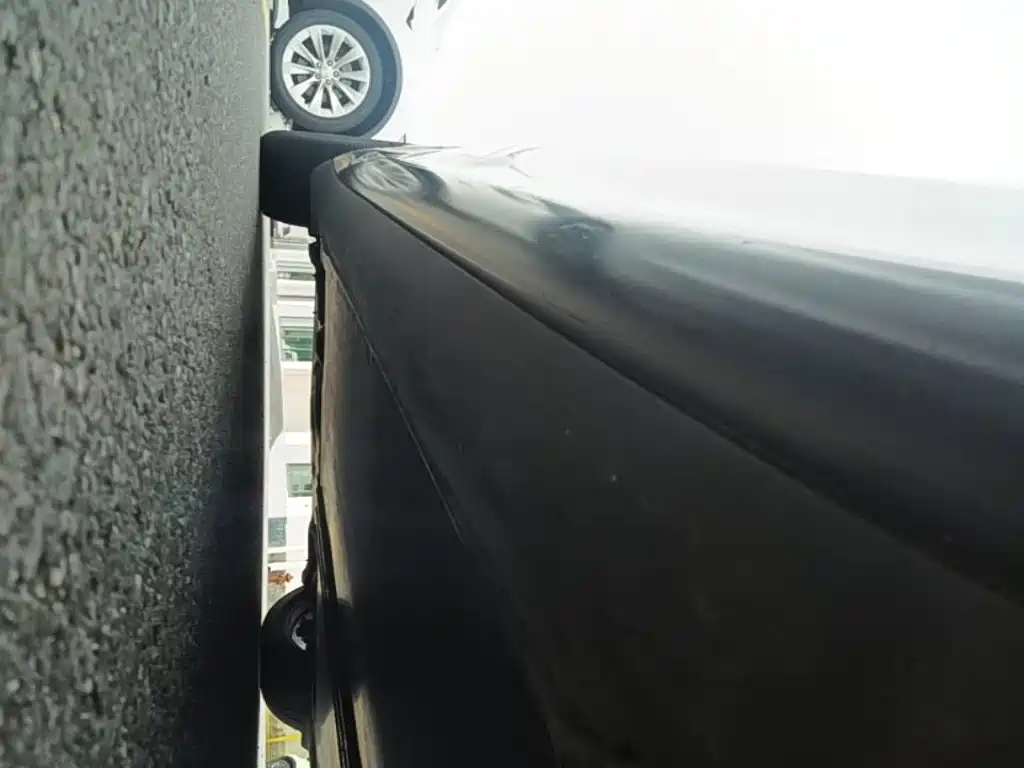 Tesla Model 3 — миниатюра 21