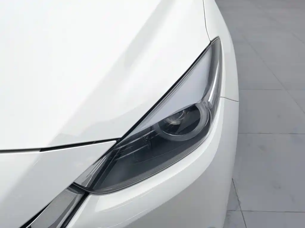 Mazda 3 Axela — миниатюра 7