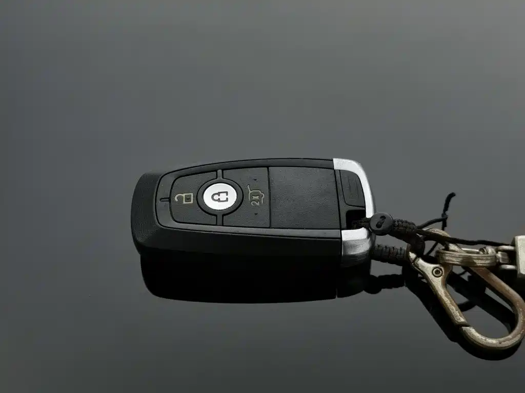 Ford Edge — миниатюра 19