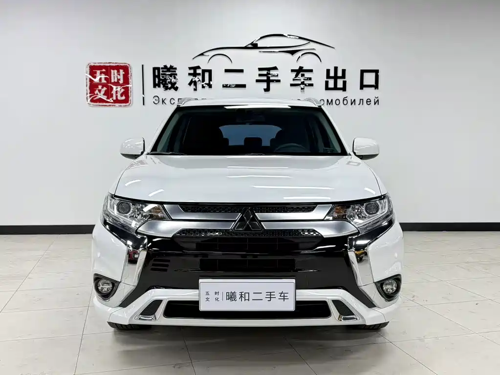 Mitsubishi Outlander Facelift 2.0L 2WD Smooth Travel Edition 5 seats, фото 2