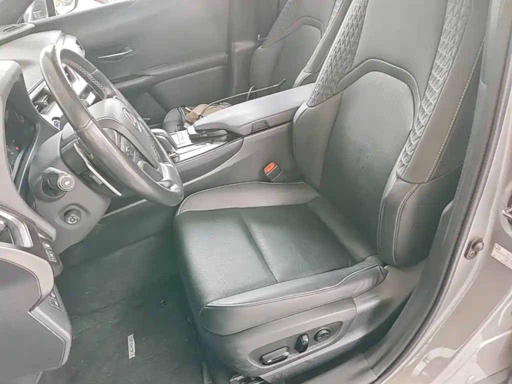 Lexus UX New Energy — миниатюра 20